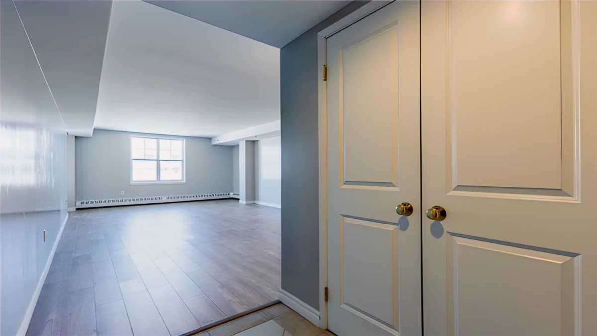 Peninsula Place image