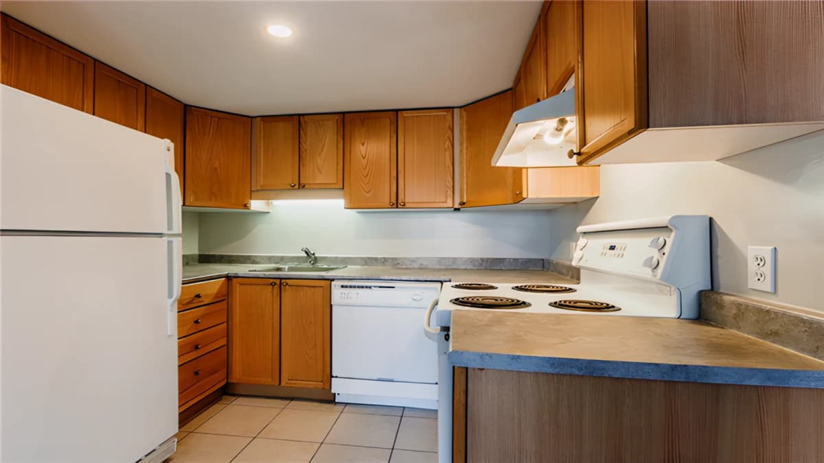 Peninsula Place image 3