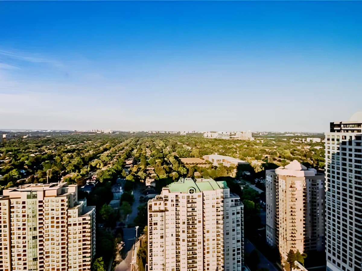 Gibson Square North Tower(5168 Yonge)