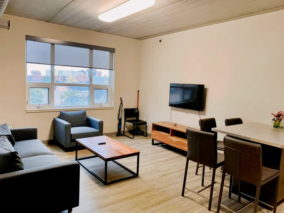 Regent Student Living image
