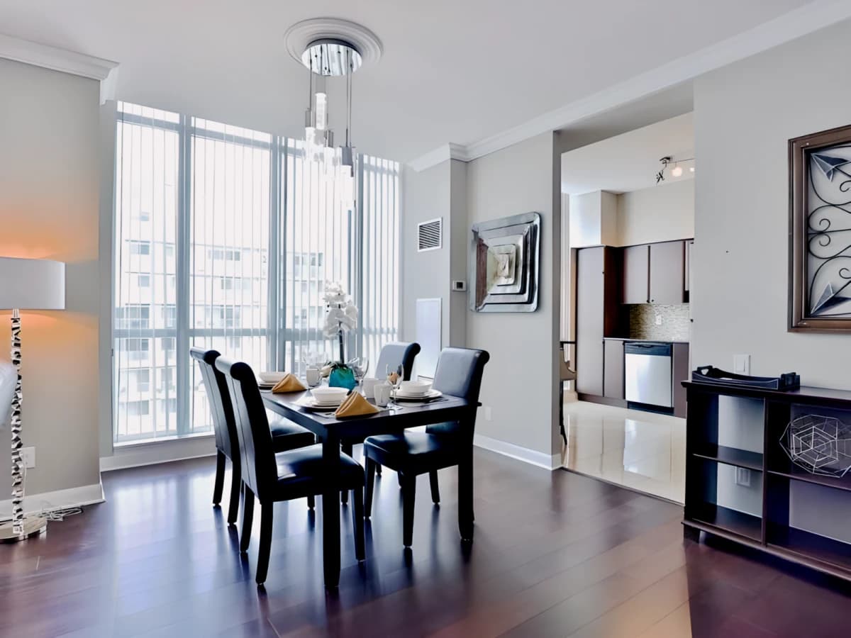 Gramercy Park(525 Wilson) image 5
