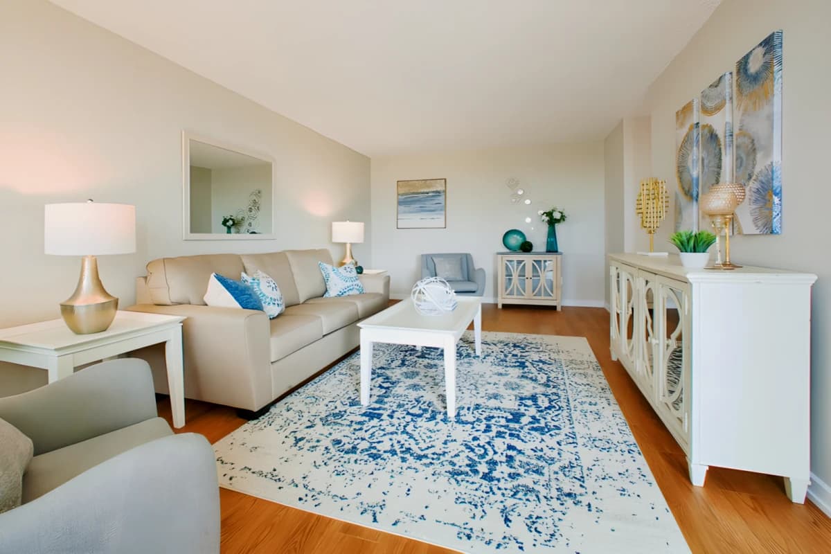 Springbank Apartment image 3