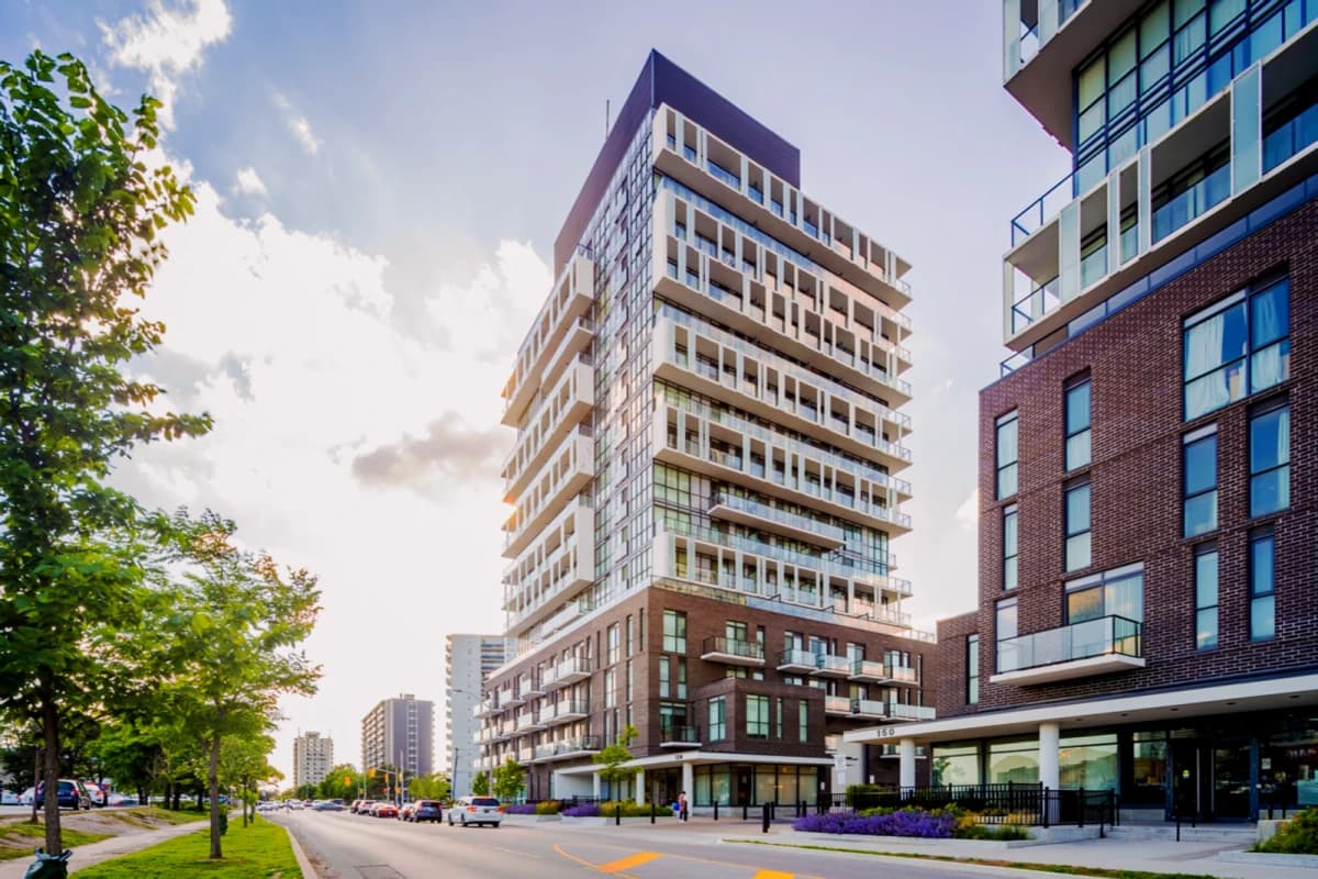 Connect Condos(128 Fairview Mall) image 2