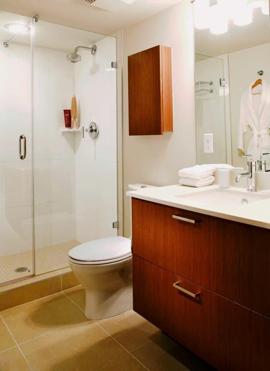 Level Hotels & Furnished Suites – Seymour image