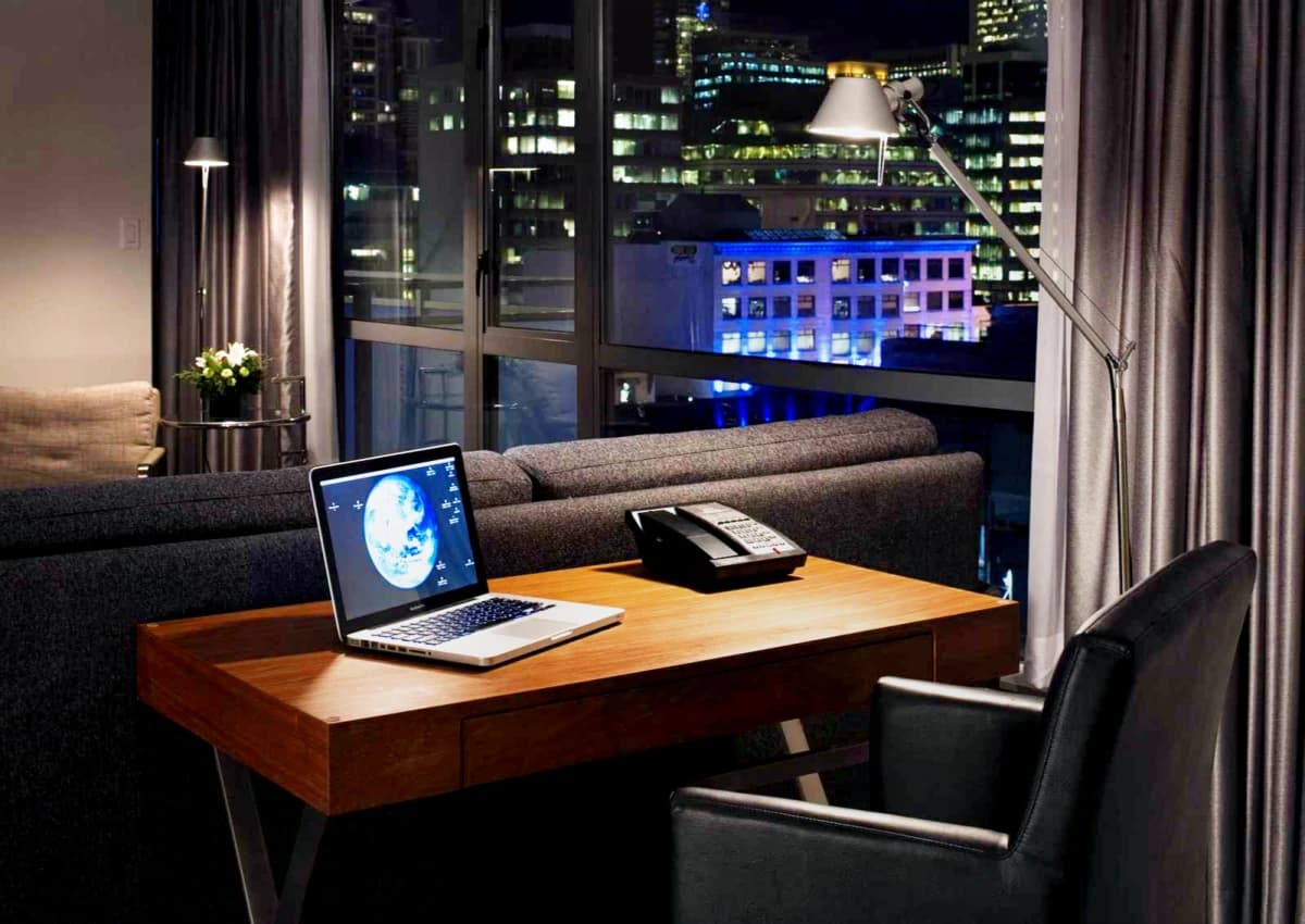 Level Hotels & Furnished Suites – Seymour image