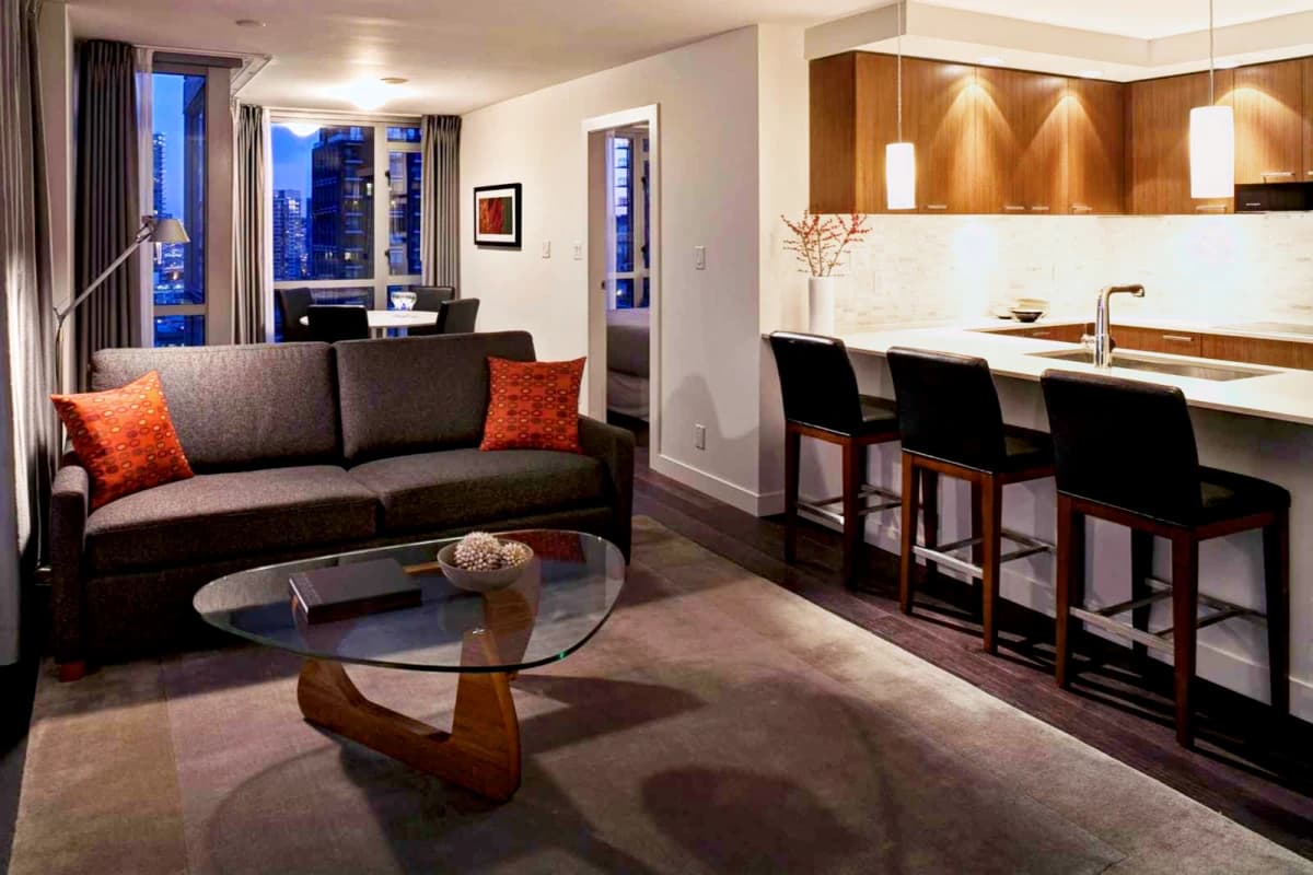 Level Hotels & Furnished Suites – Seymour image