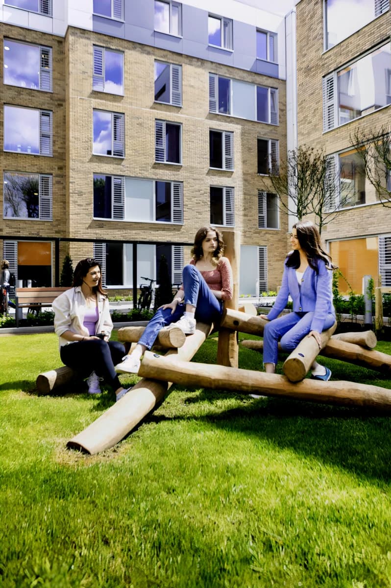 Outdoor Features