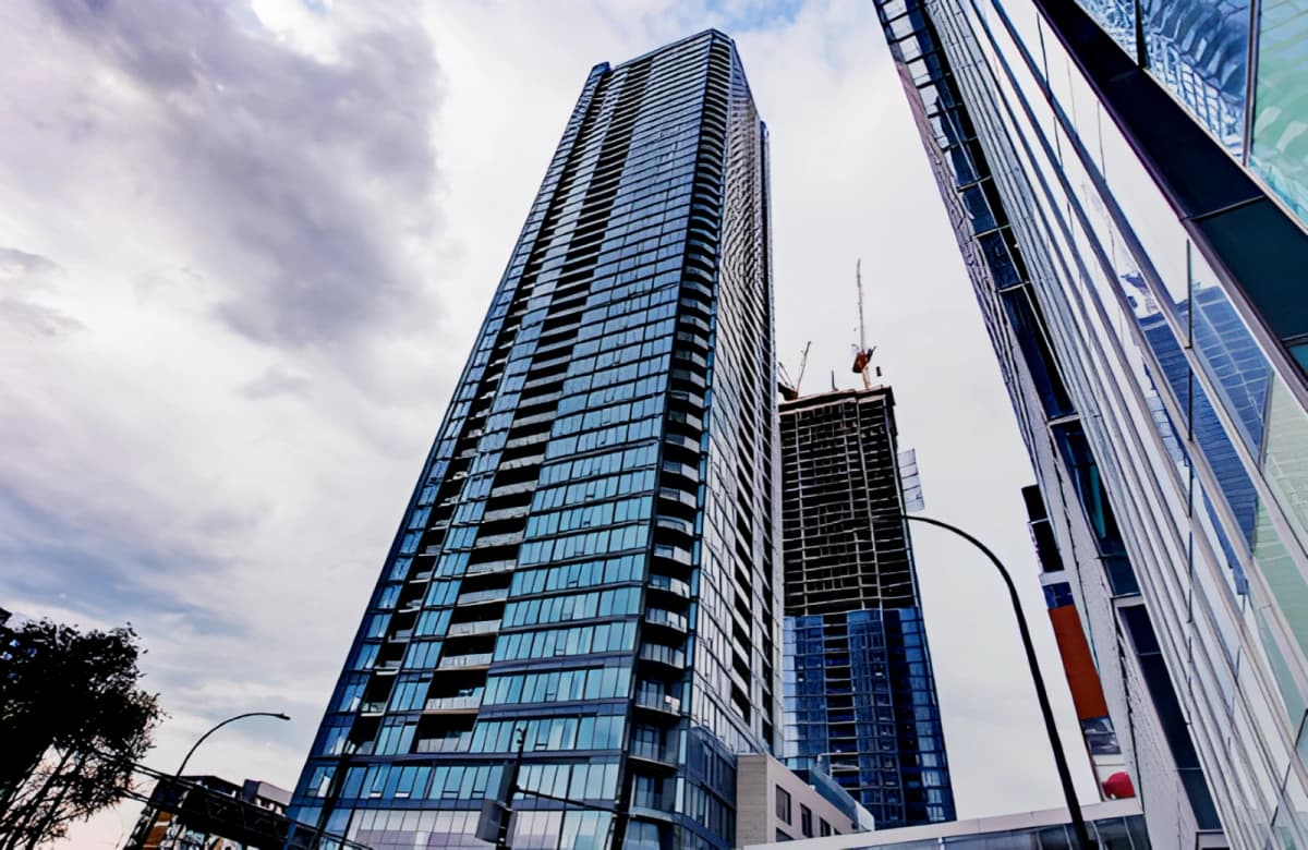Tour des Canadiens Condo