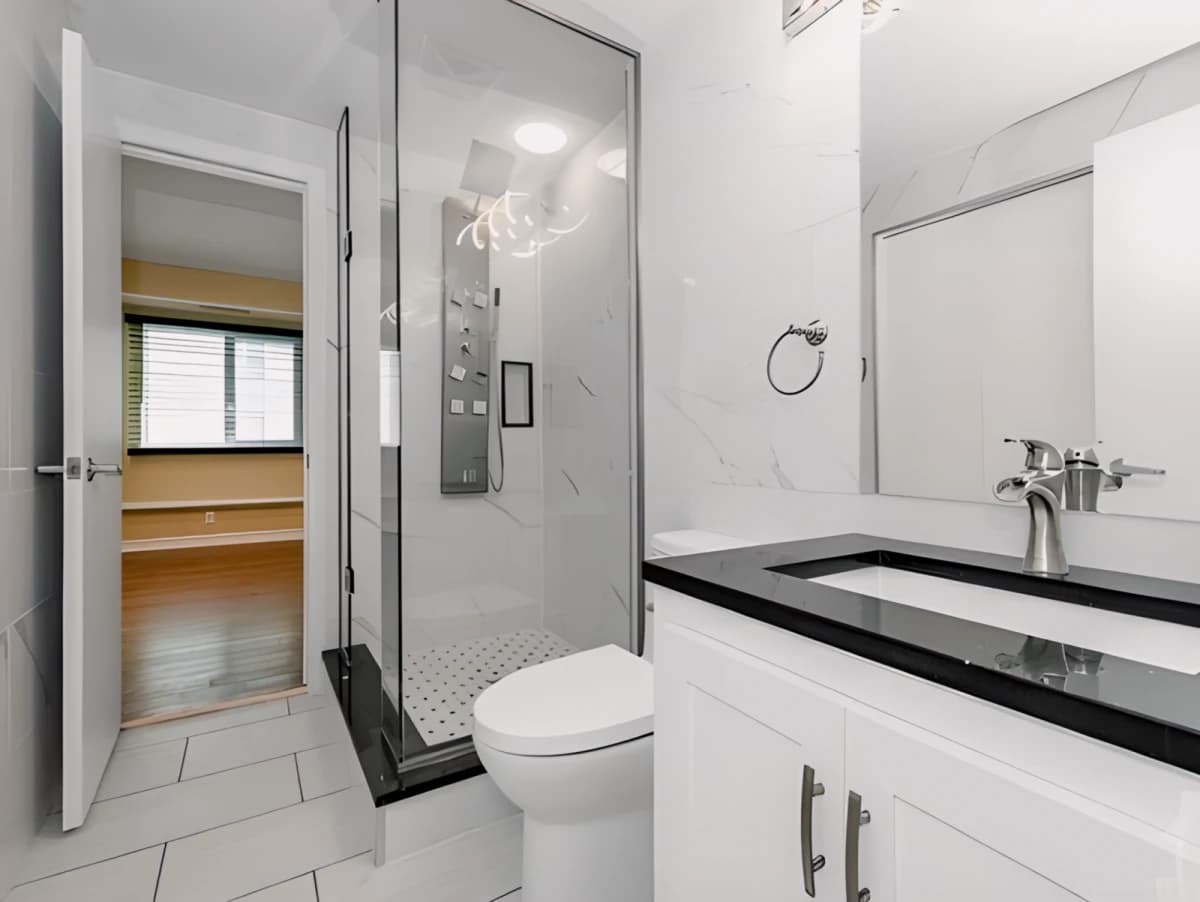 2 Bedroom