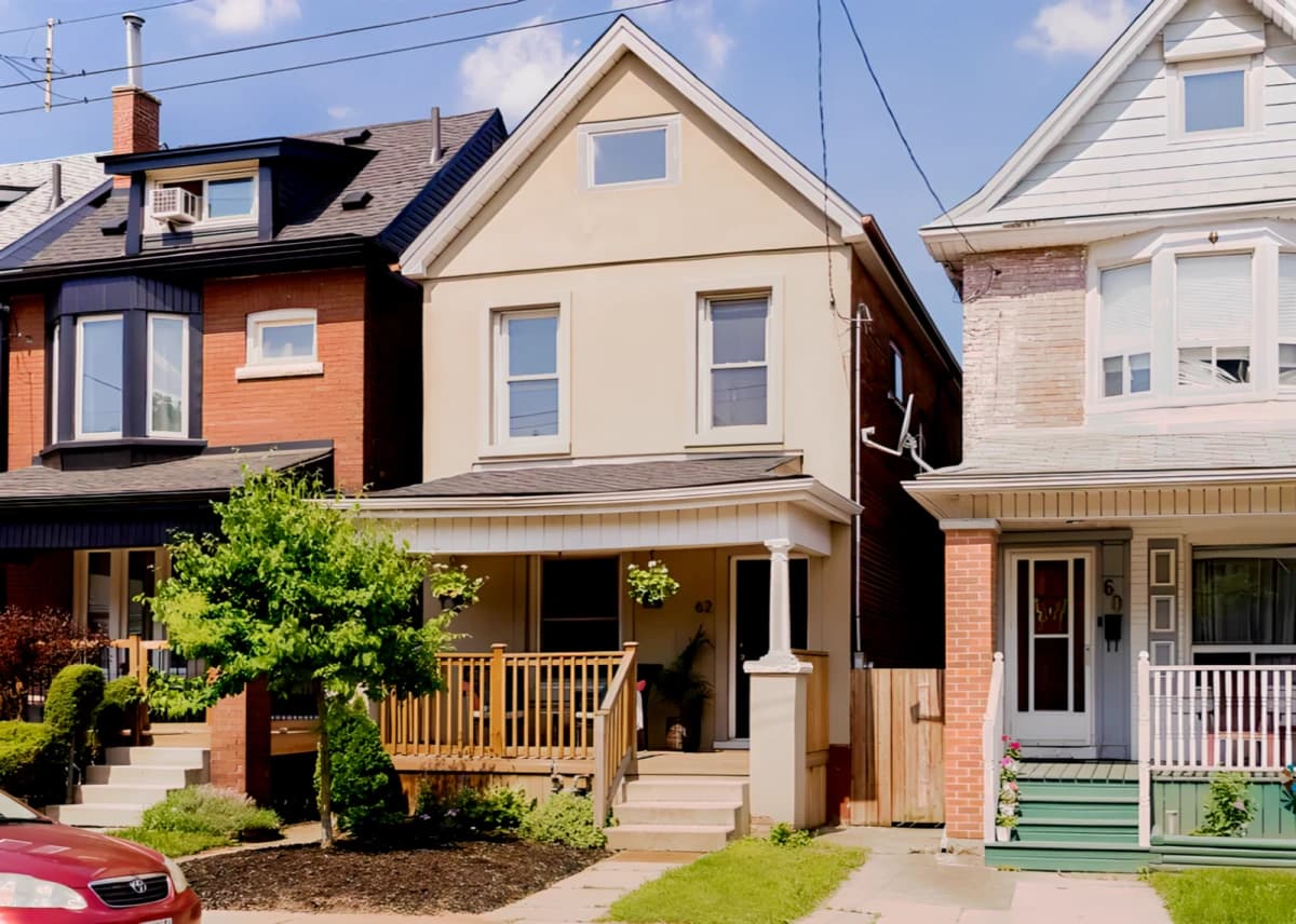Entire Place·4B2B···62 CEDAR AVE image 2