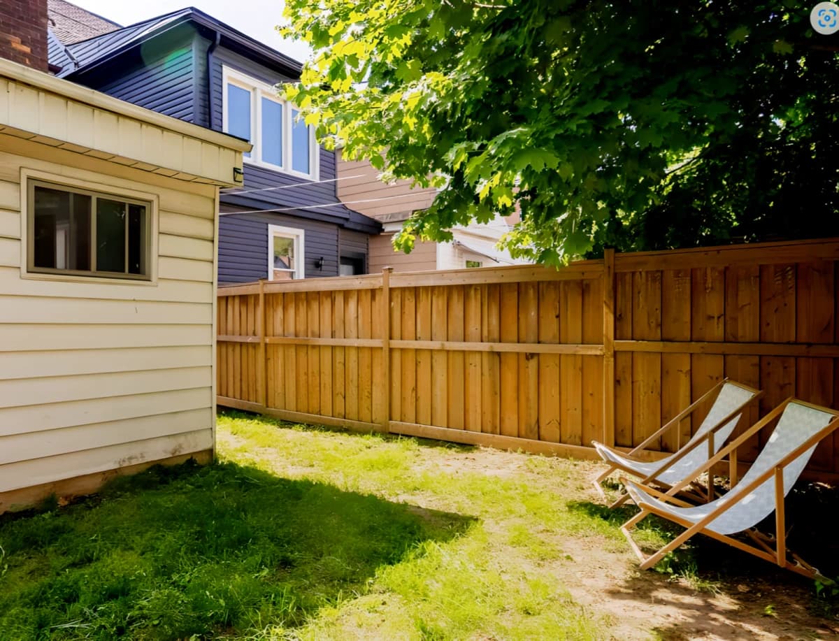 Entire Place·4B2B···62 CEDAR AVE image