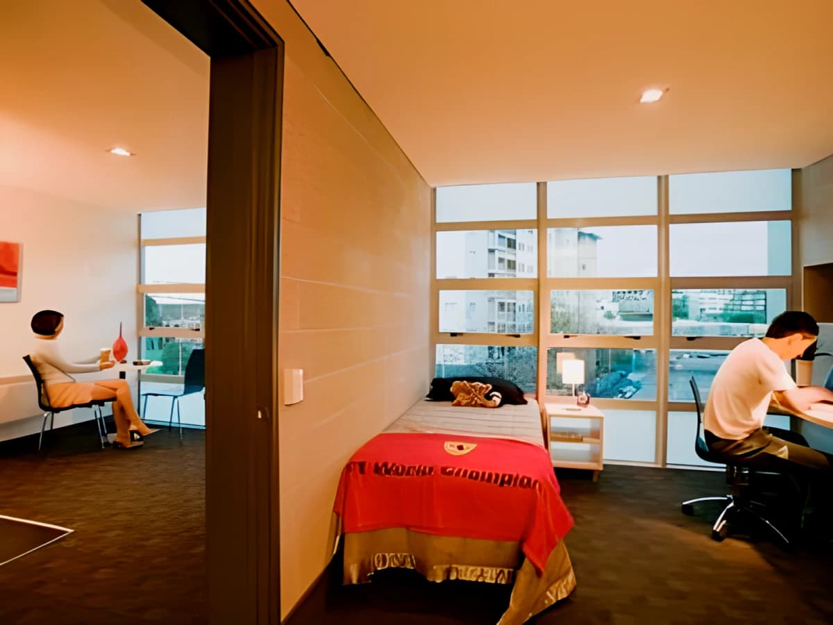 student living Auckland image