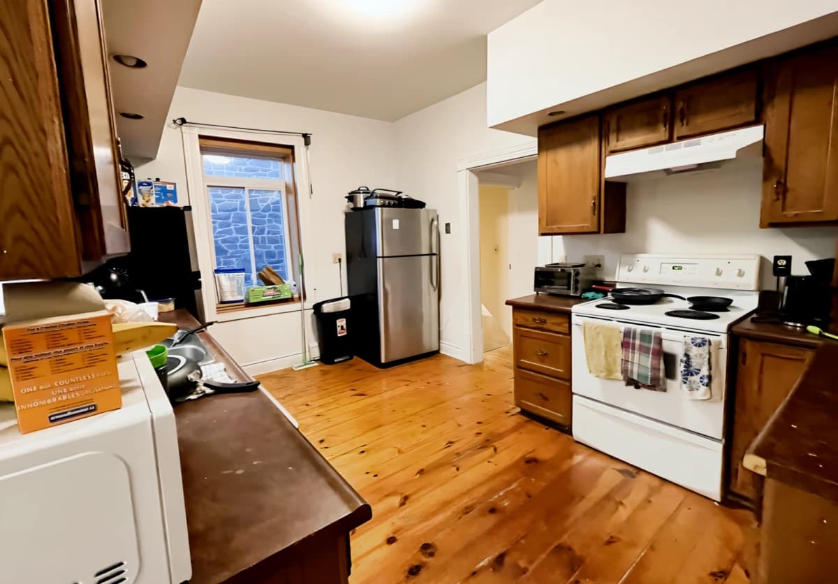 6 Bedroom