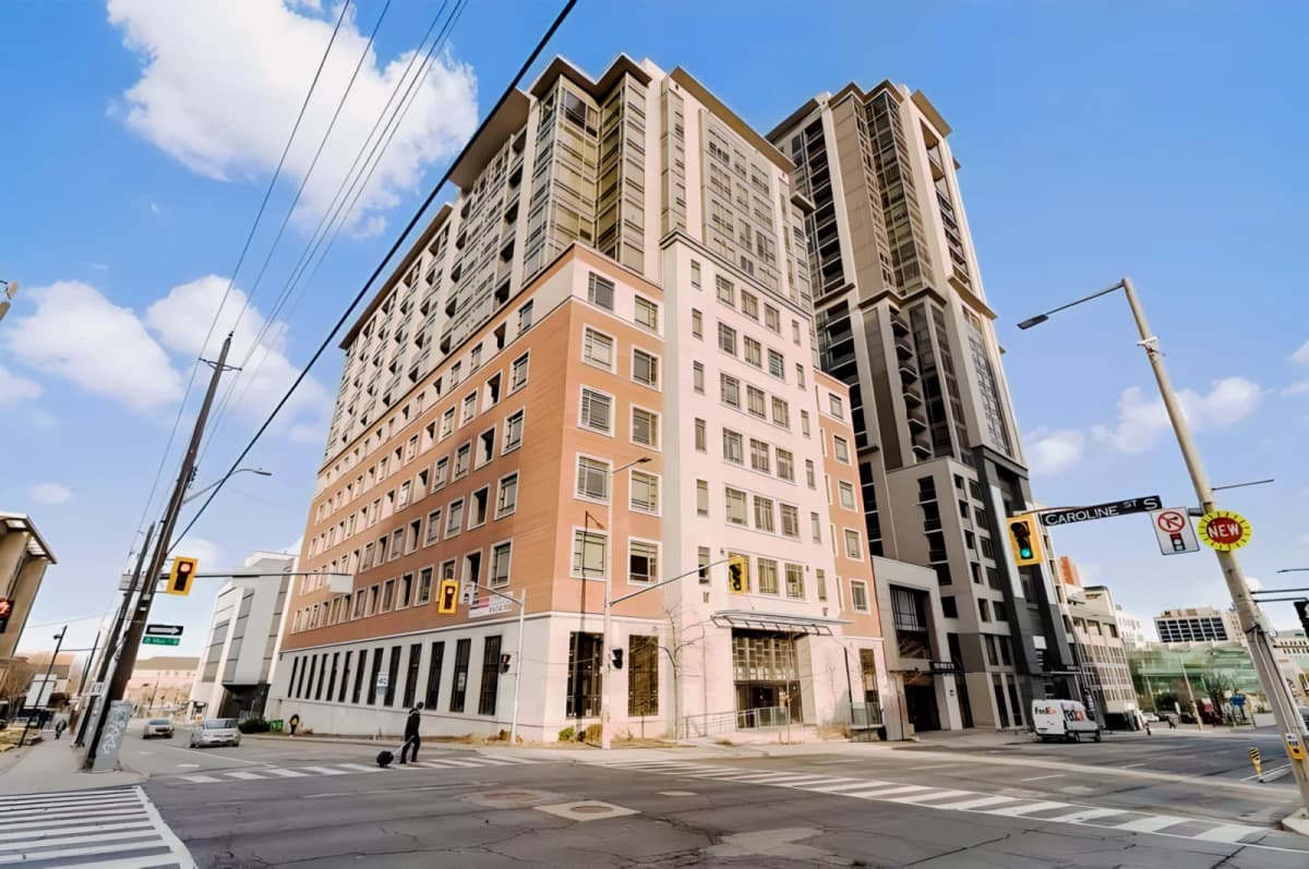 Regency Suites(150 main street) image 4