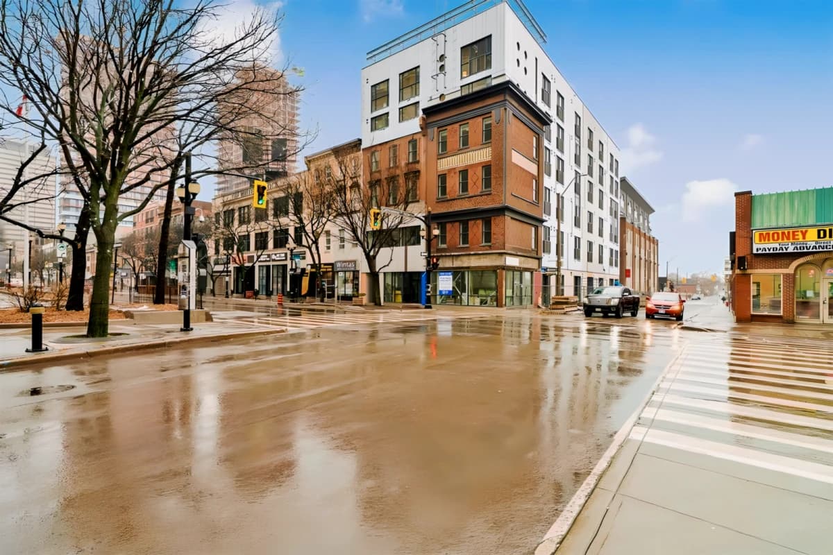 Gore Park Lofts (121 King Street image 4
