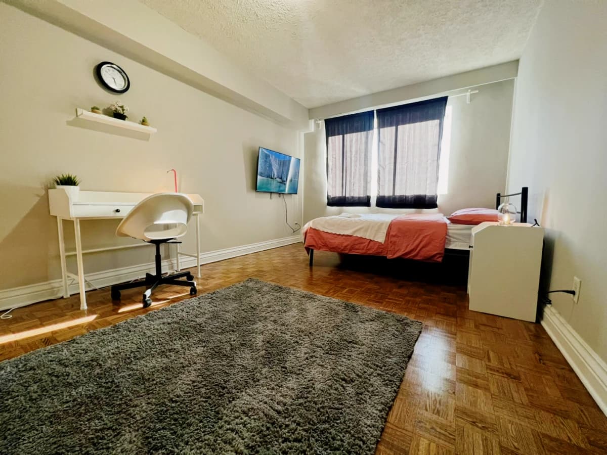 Pearson Housing - Rue Drummond image 3