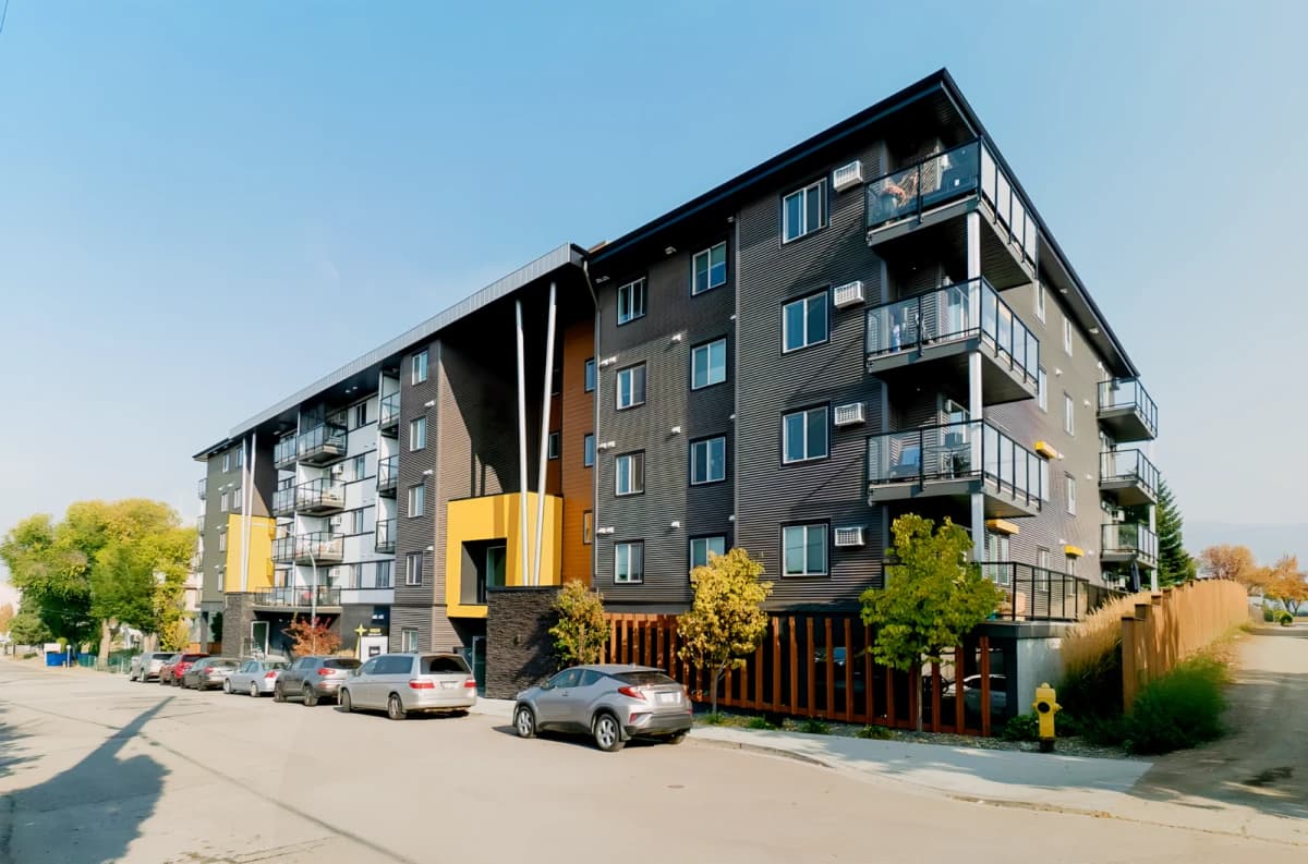 Summitview Heights Apartments image 3