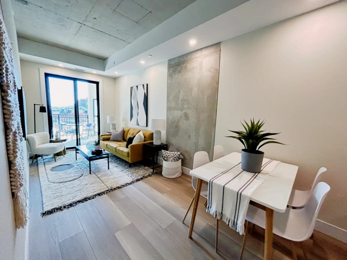 165 James Street S image