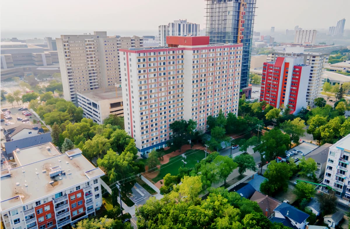 Garneau Towers Apartments image 2