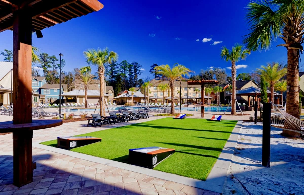 Outdoor Features