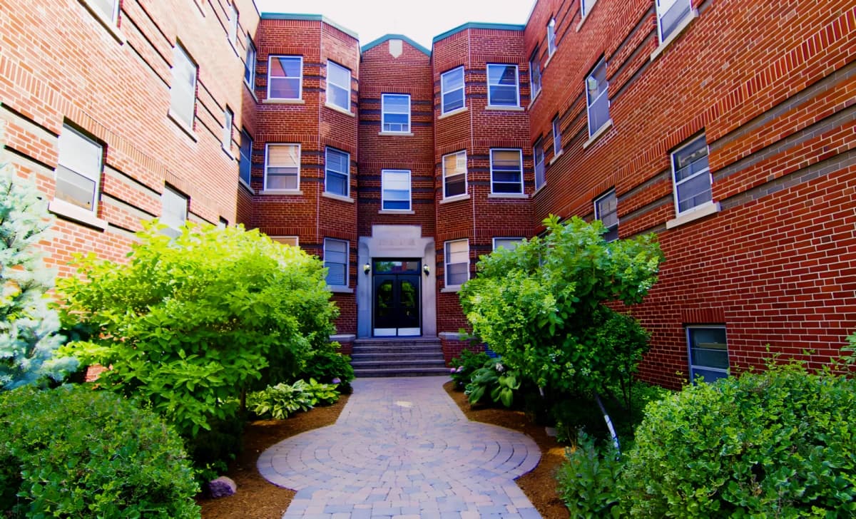 235 Charlotte