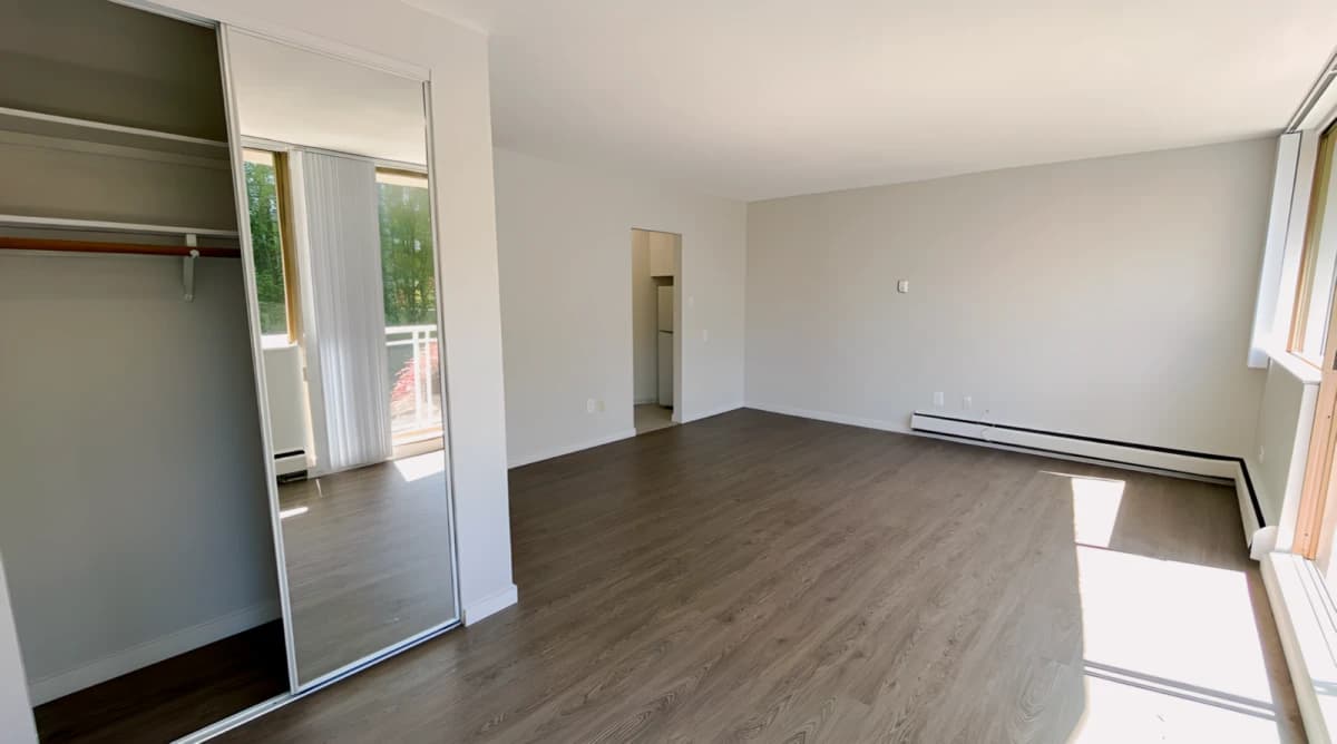 1355 West 14th image 5