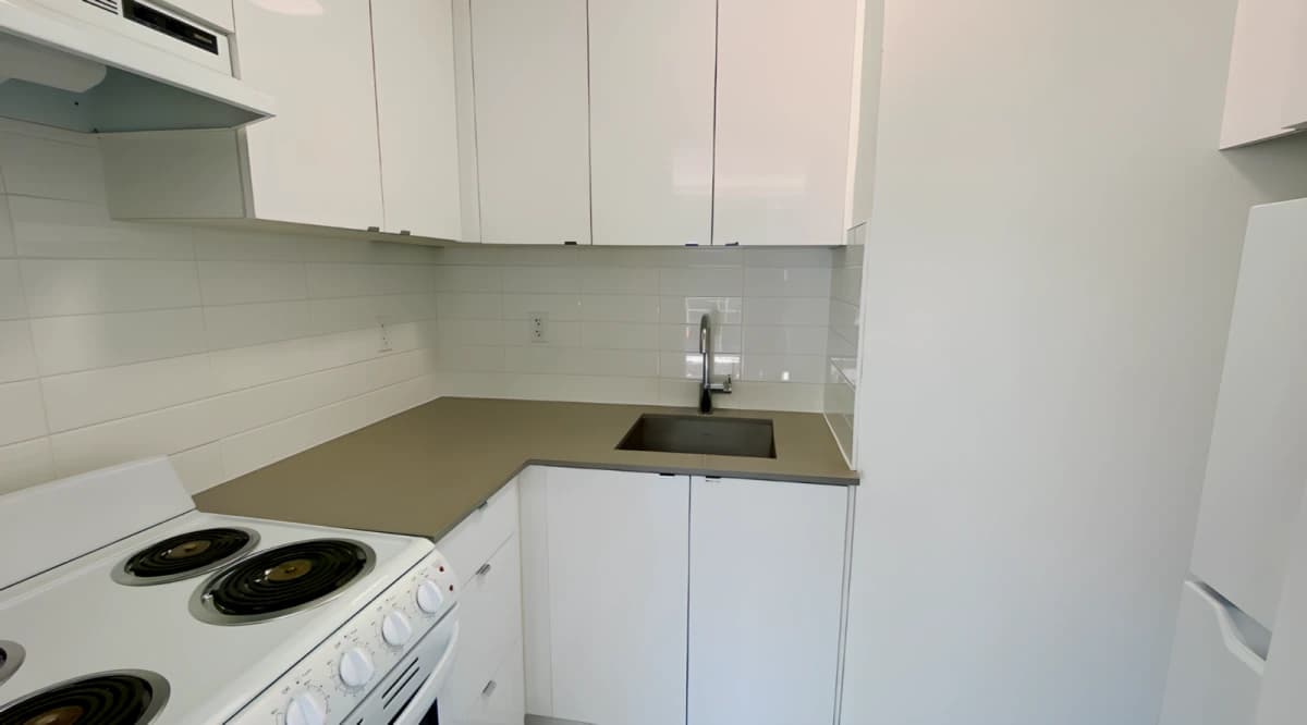 1355 West 14th image 3