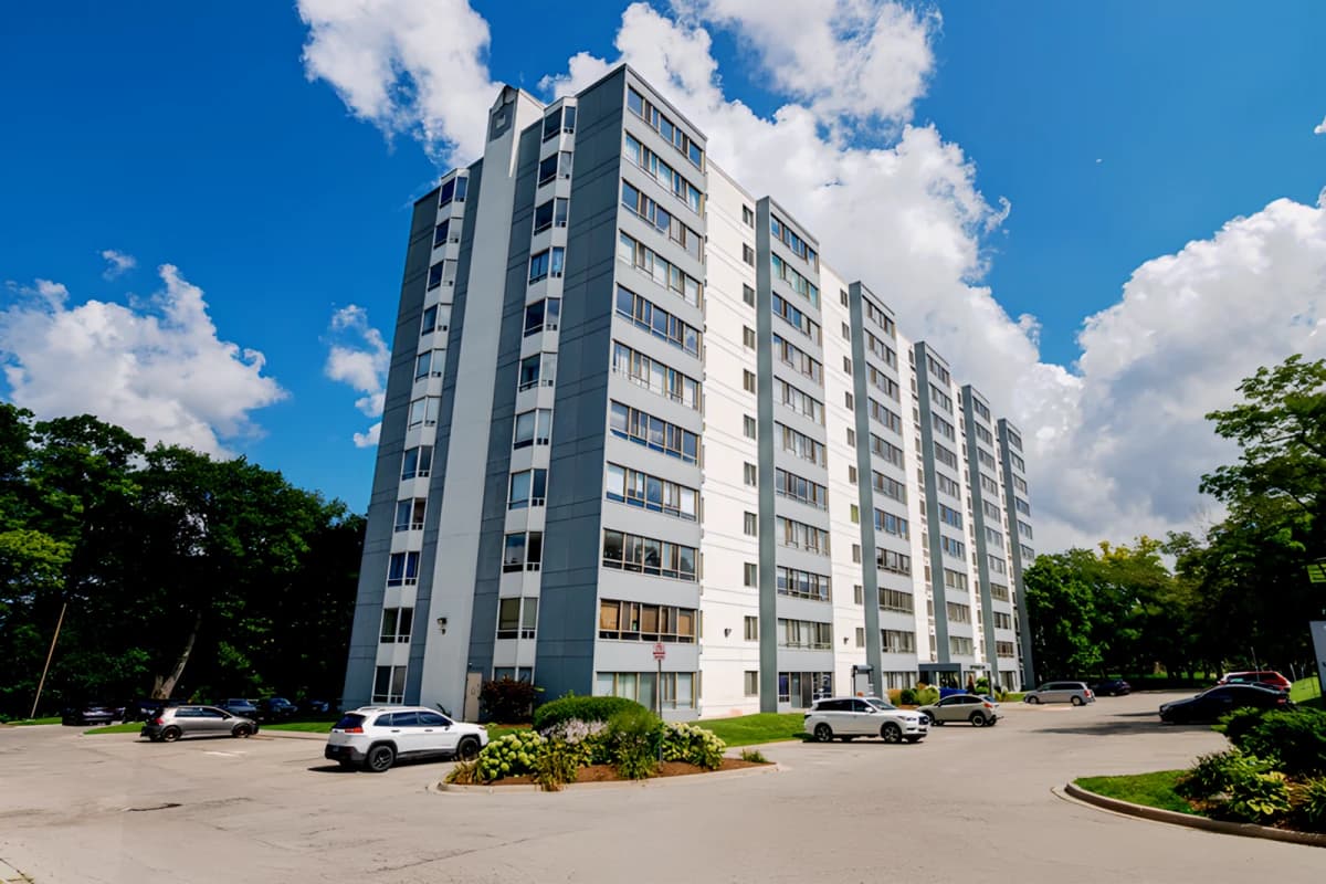 500 & 560 Proudfoot Lane