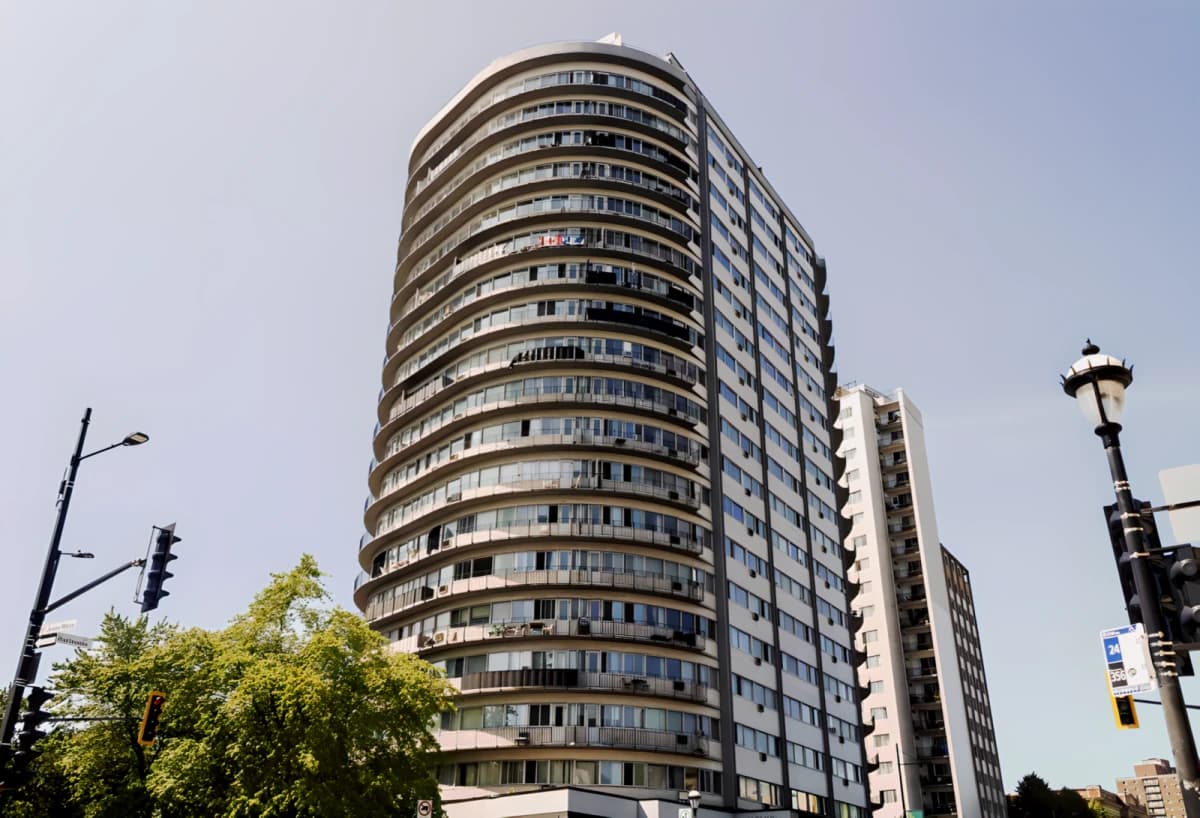 235 Sherbrooke