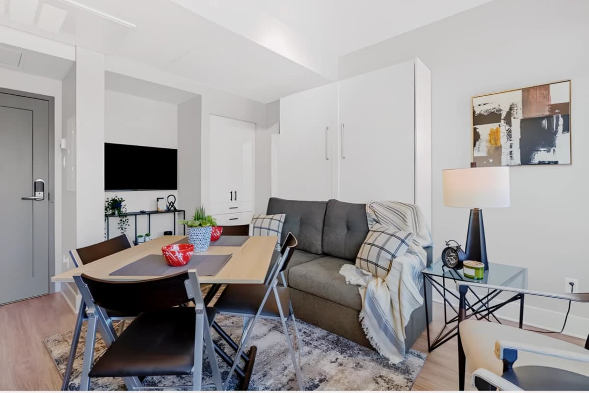 196 Beechwood image