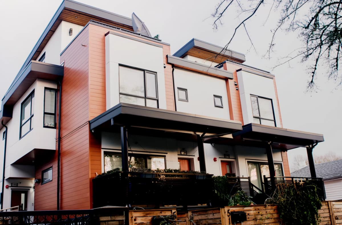 Slocan House