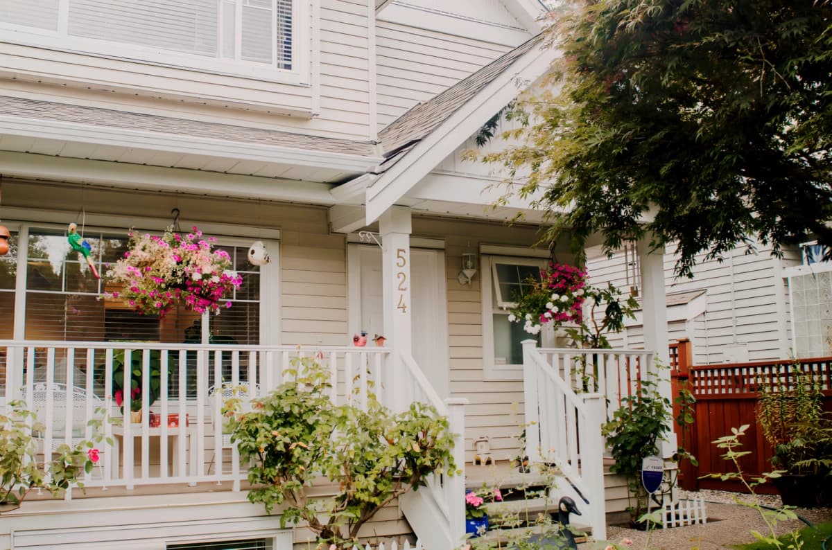 Lynn Valley house image 2