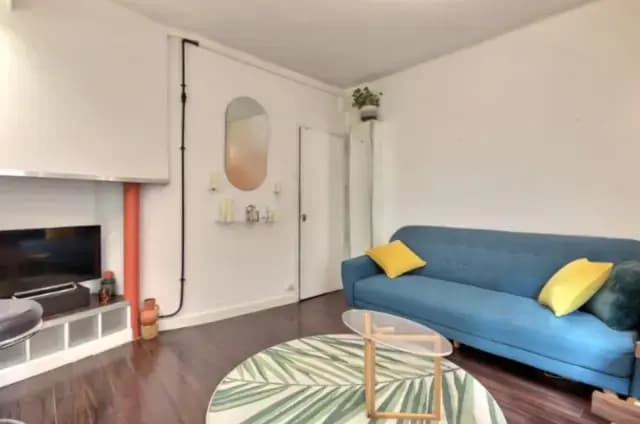 Bright studio next to Simplon metro station