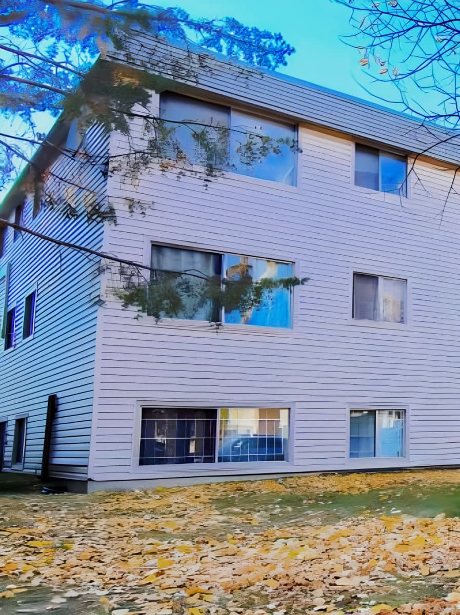 Berkley Manor