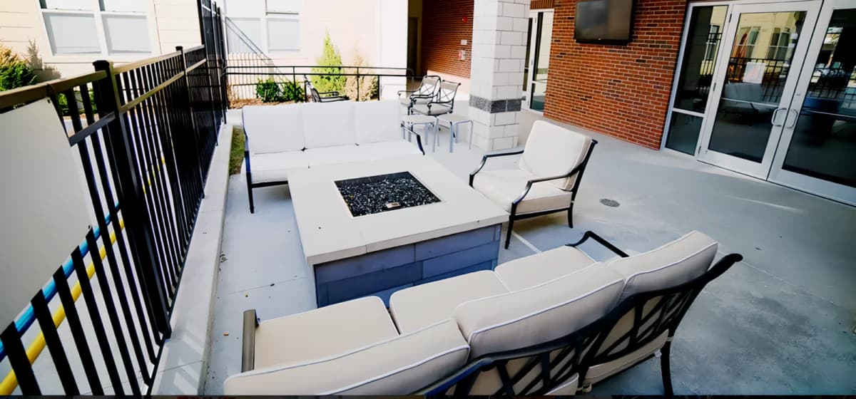Outdoor Features