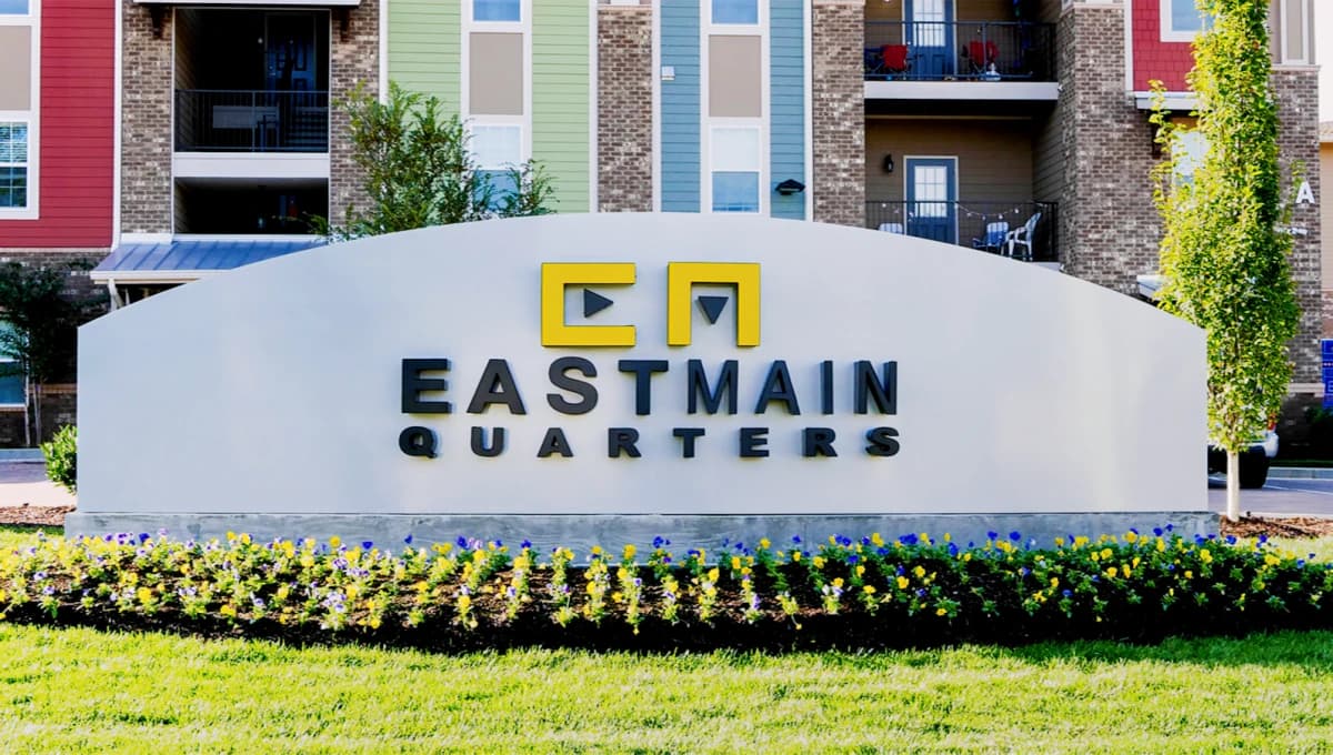 East Main Quarters image 3