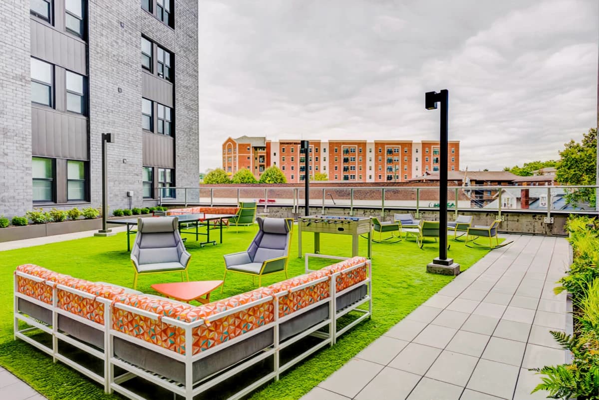 Outdoor Features