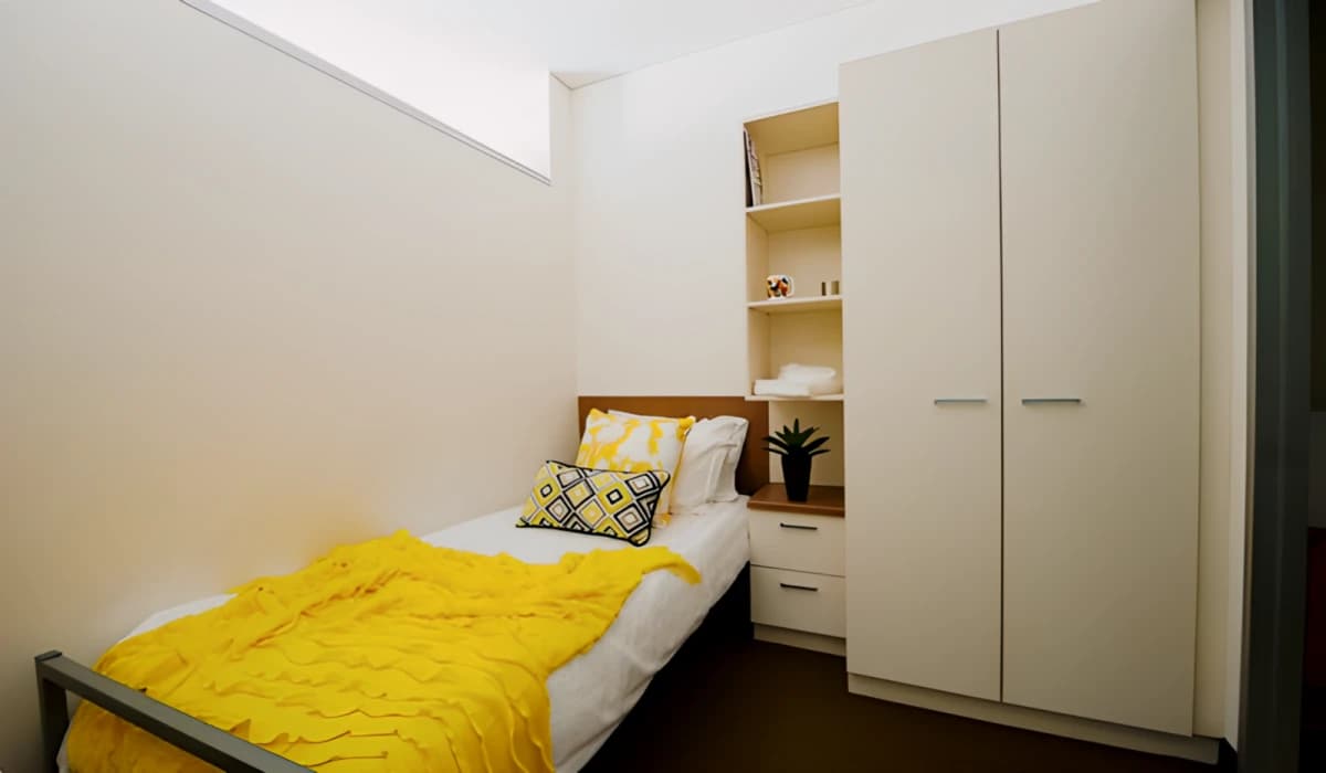 UniLodge Metro Adelaide image