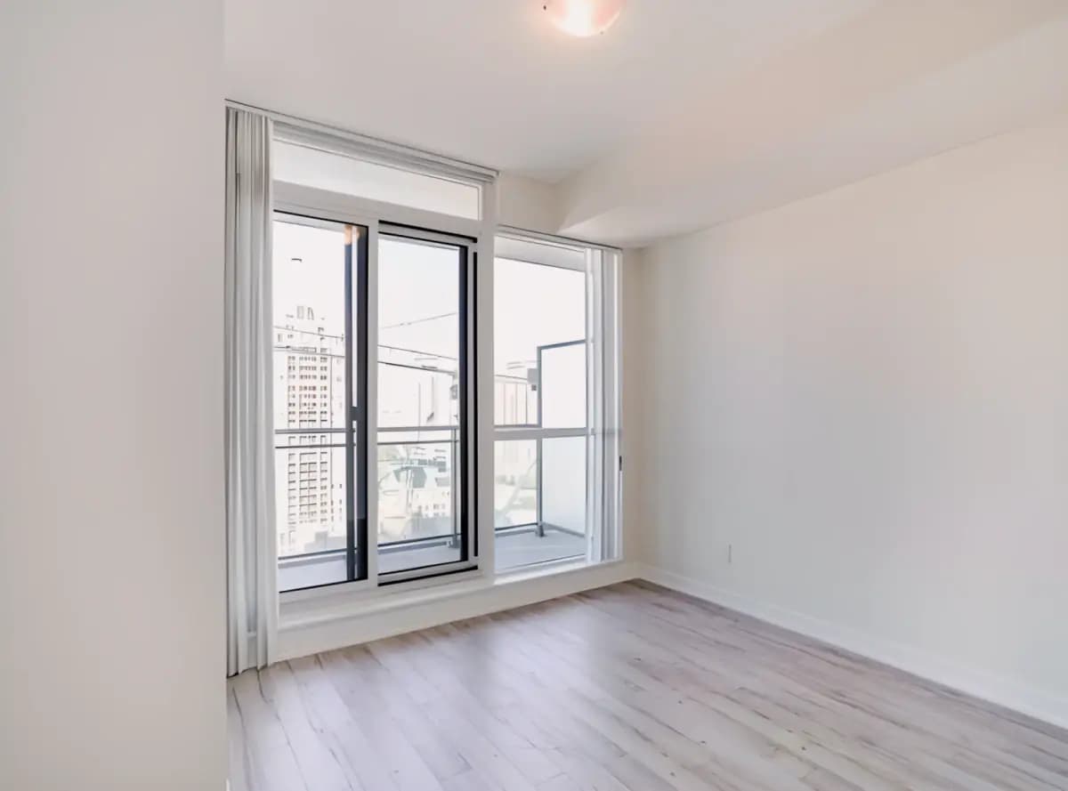 The Grand Residences at Parkside Village(4070 Confederation Pkwy)