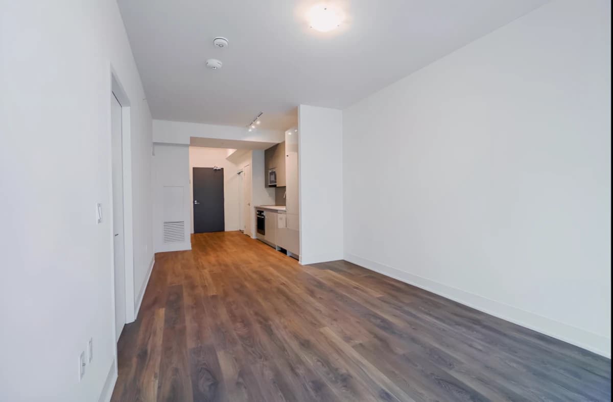 1 Bedroom+den
