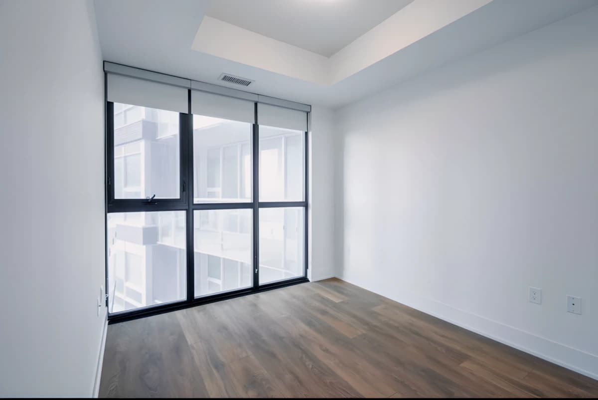 1 Bedroom+den