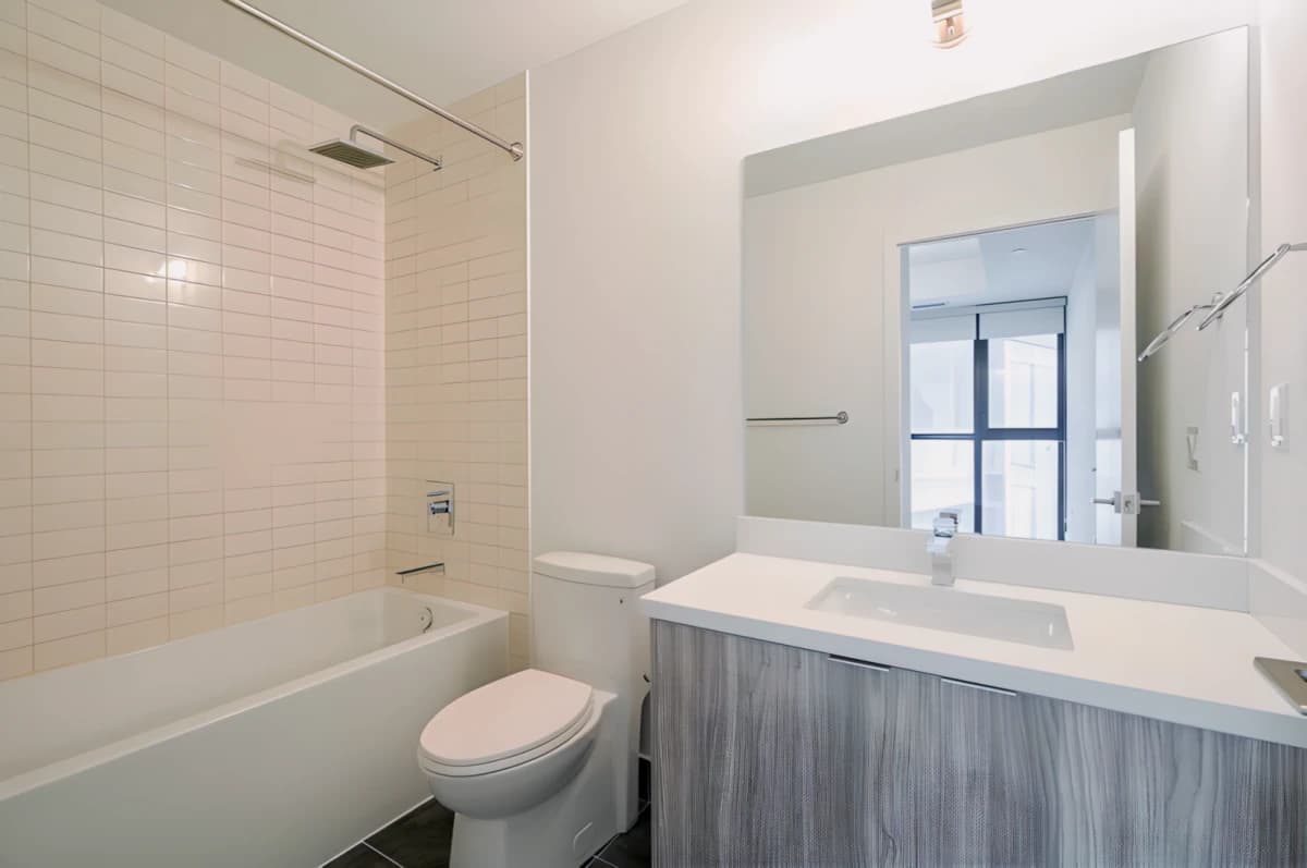 1 Bedroom+den