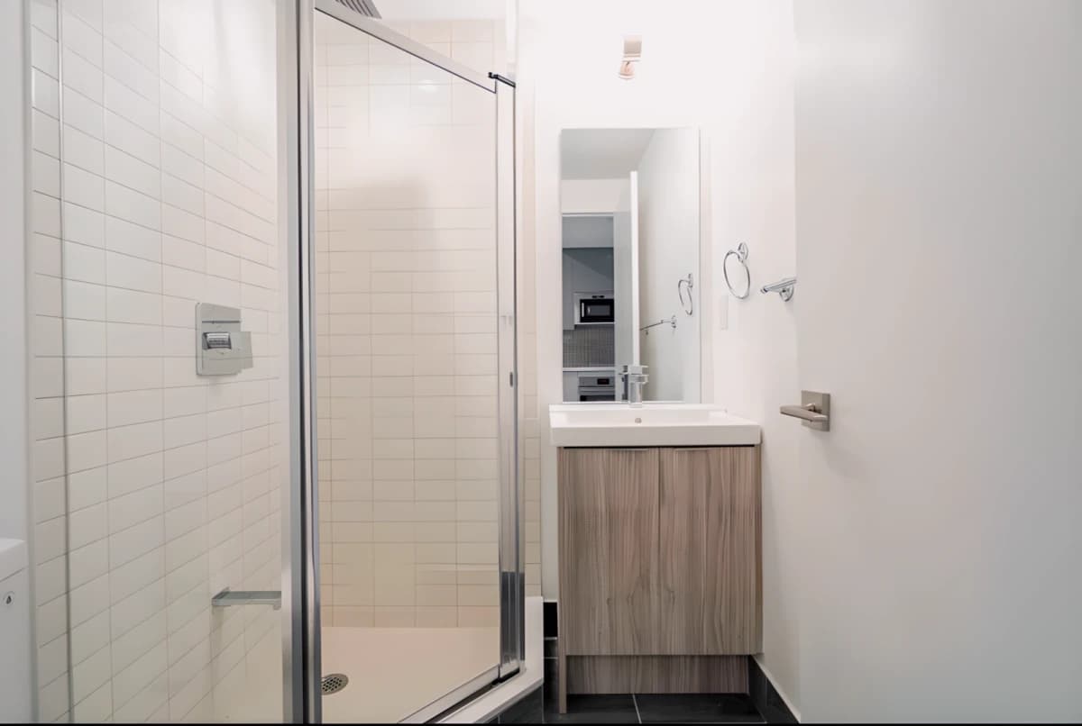 1 Bedroom+den