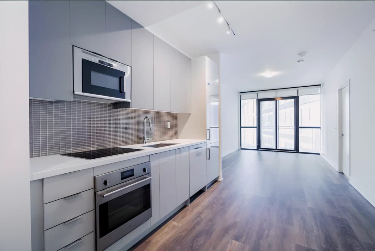 1 Bedroom+den