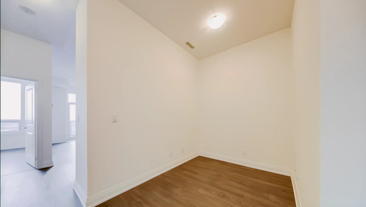 1 Bedroom+den