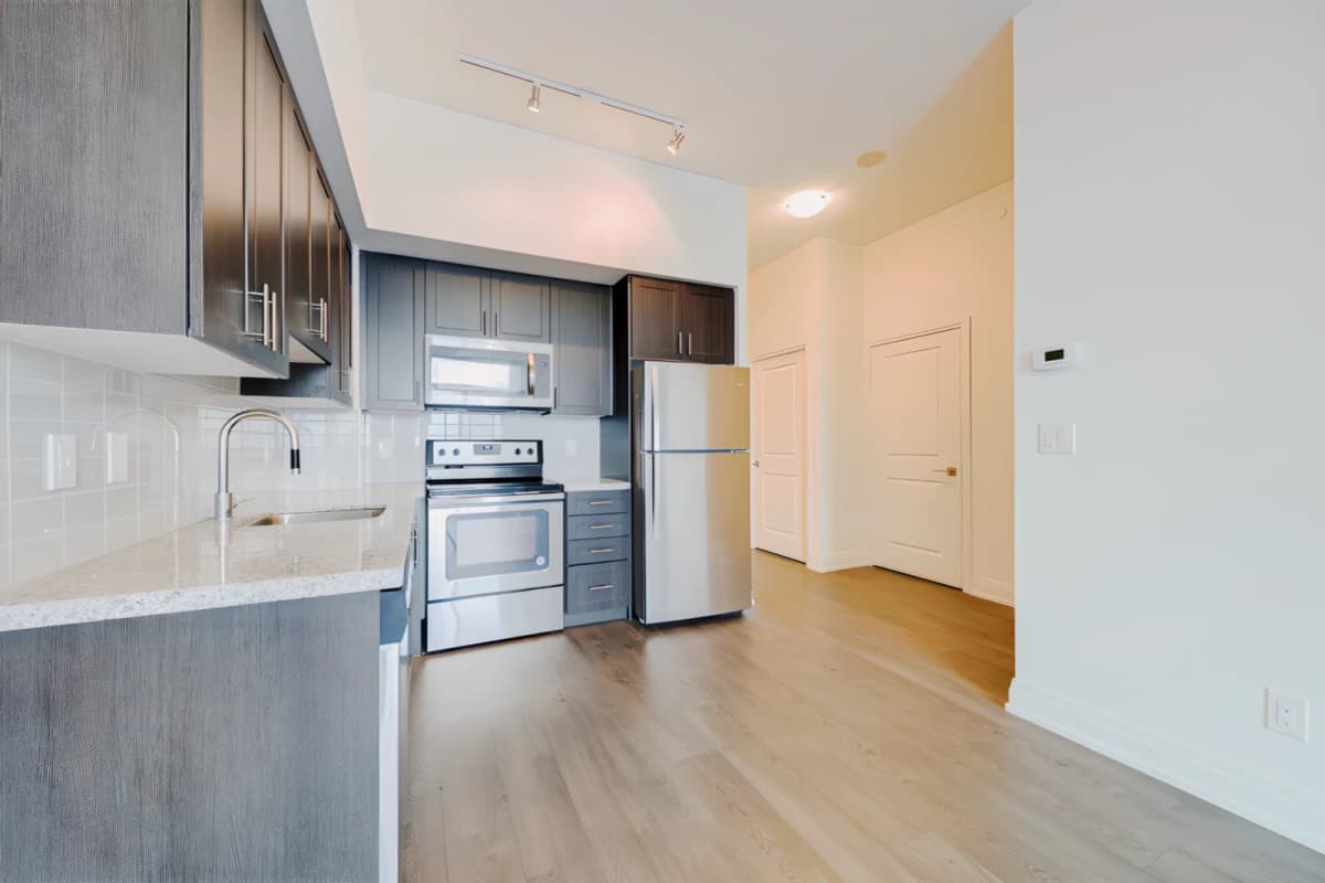 1 Bedroom+den