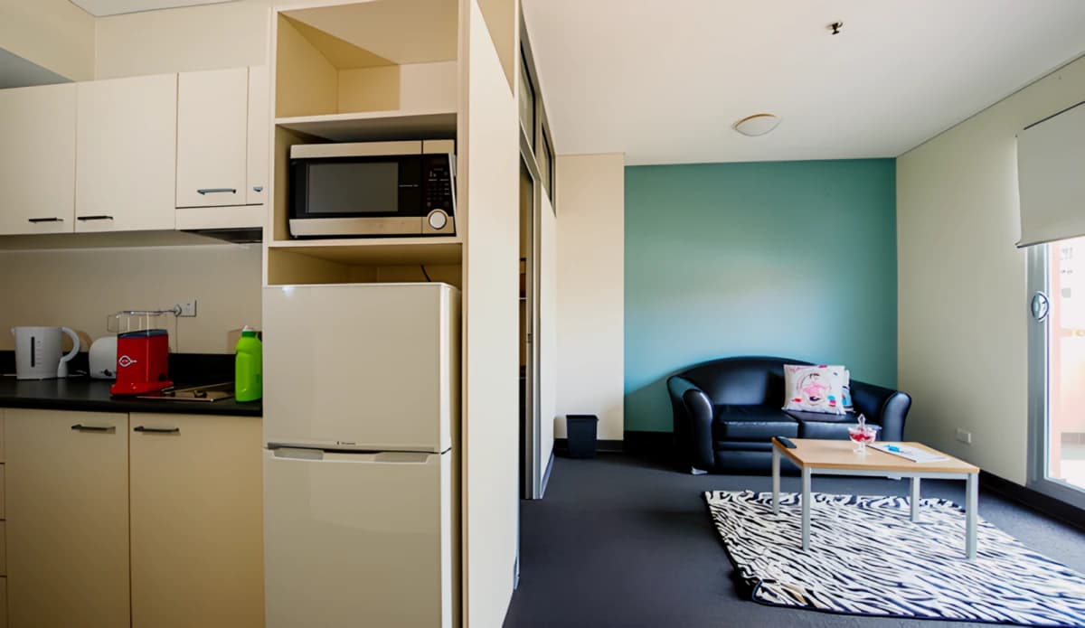 UniLodge Metro Adelaide image
