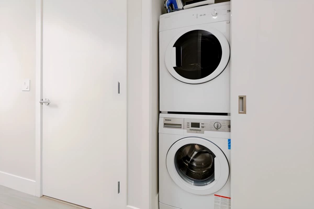 shared Apartments-private Bedroom