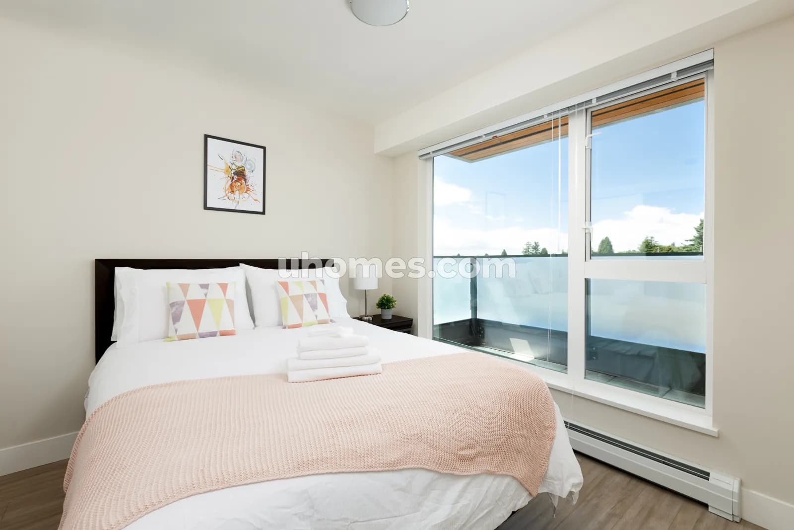 private Apartments-One Bedroom
