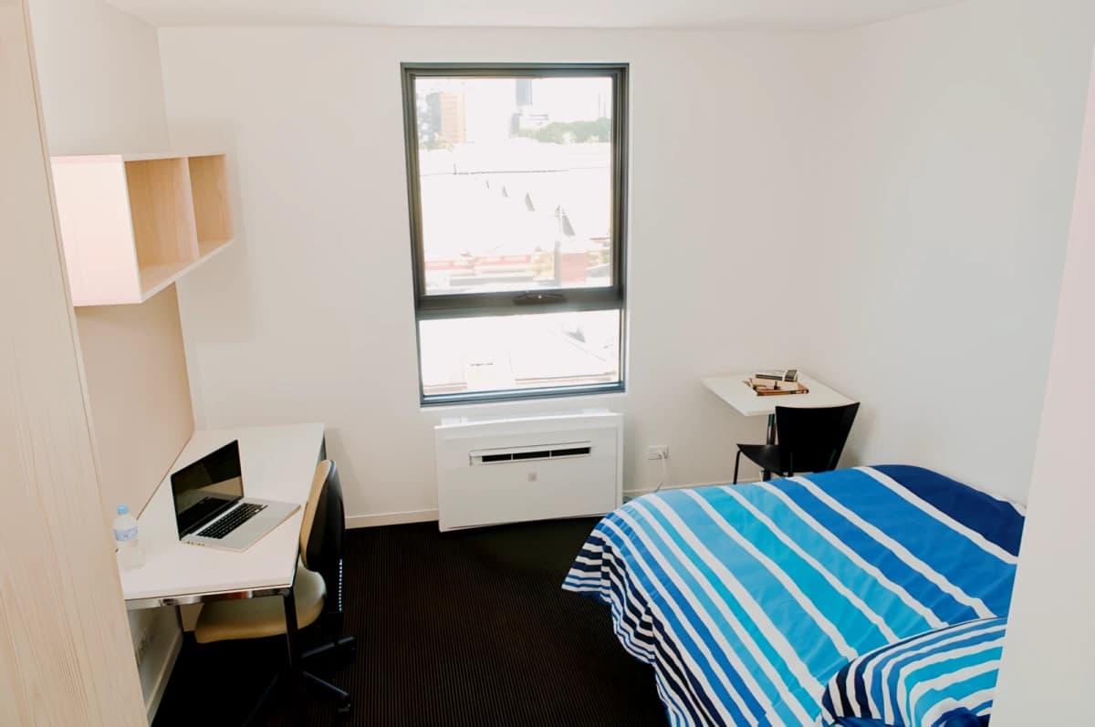 Student Living on Cobden image 2